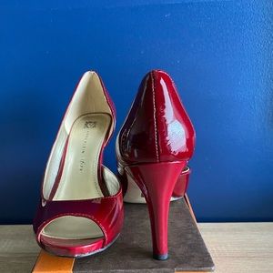 Anne Klein Flex Red Peep Toe Heels Size 9